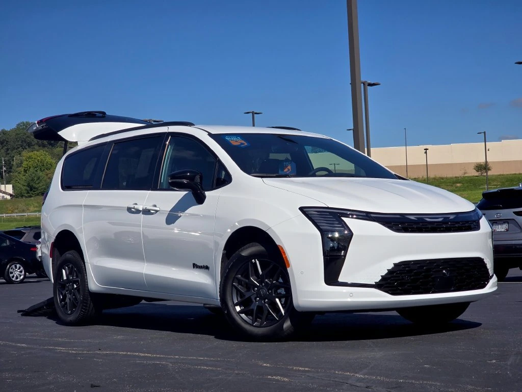 2027 Chrysler Pacifica