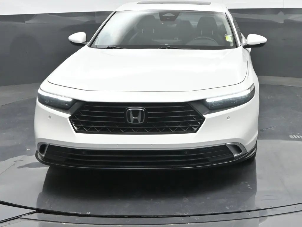 2023 Honda Accord Hybrid Touring photo 6