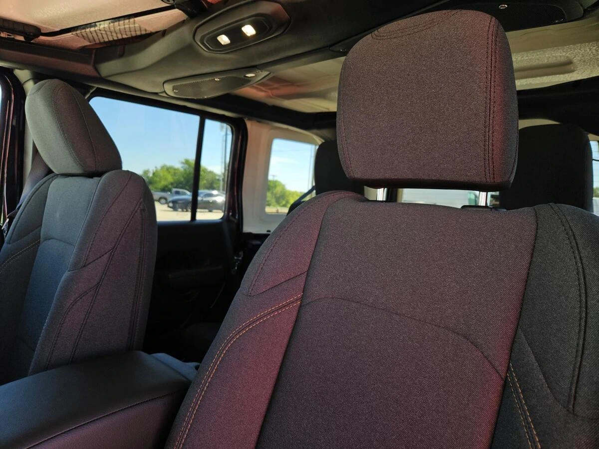 2025 Jeep Wrangler 4-Door Sport S - Photo 11