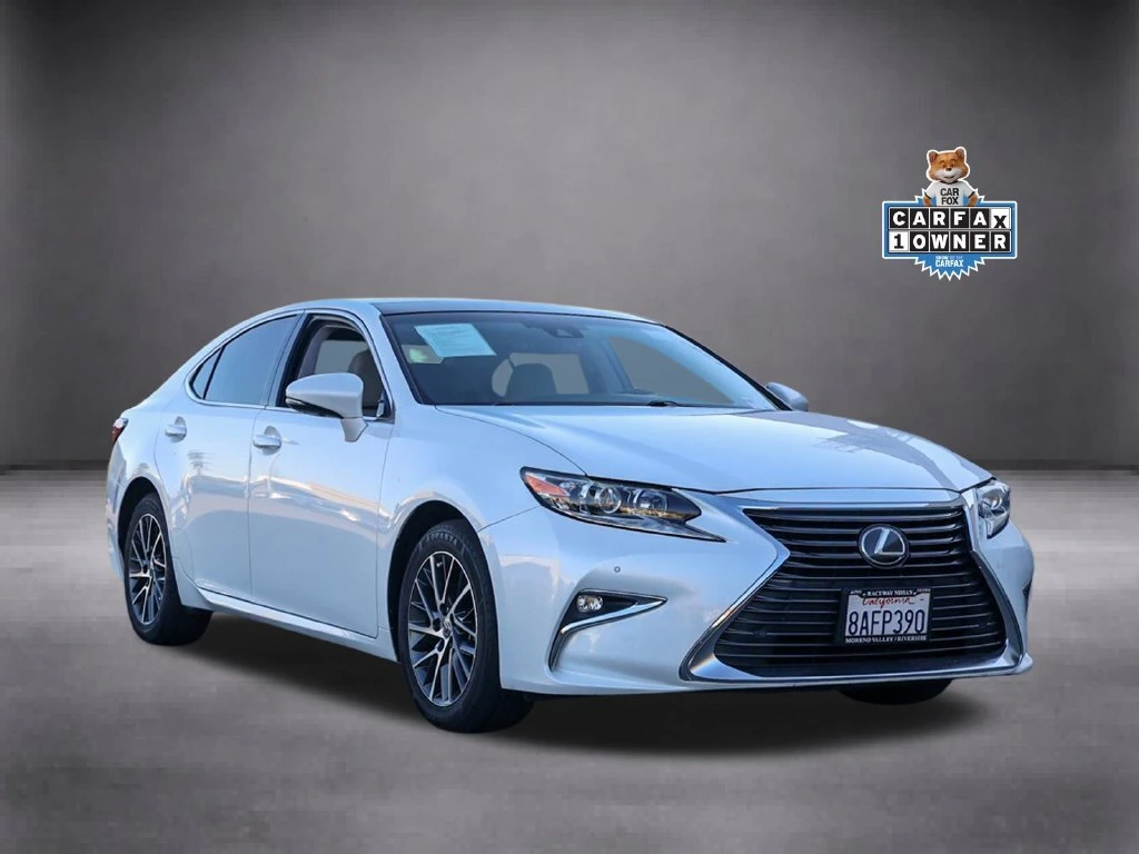 2017 Lexus ES