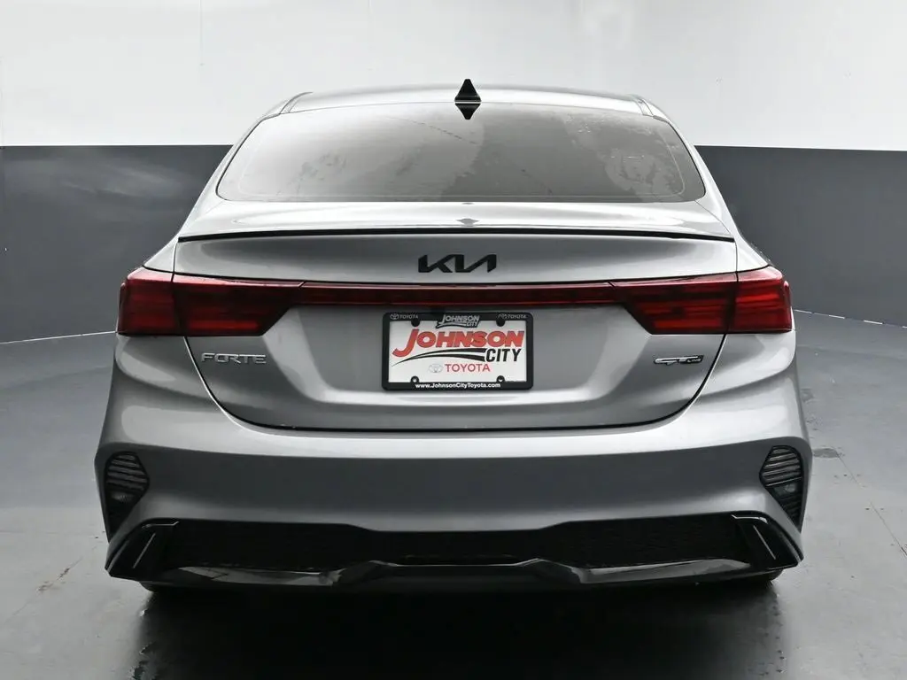 2024 Kia Forte GT-Line photo 8
