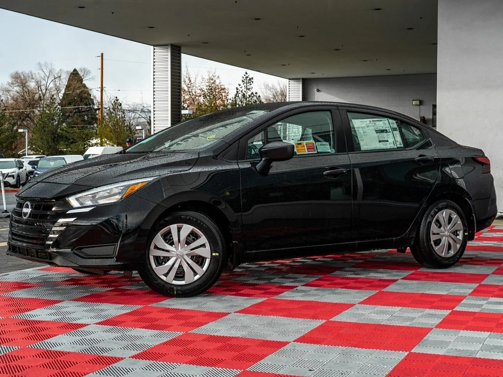 2025 Nissan Versa Sedan S's photo