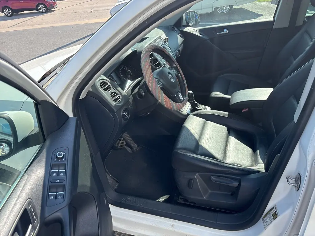 2013 Volkswagen Tiguan SE photo 5