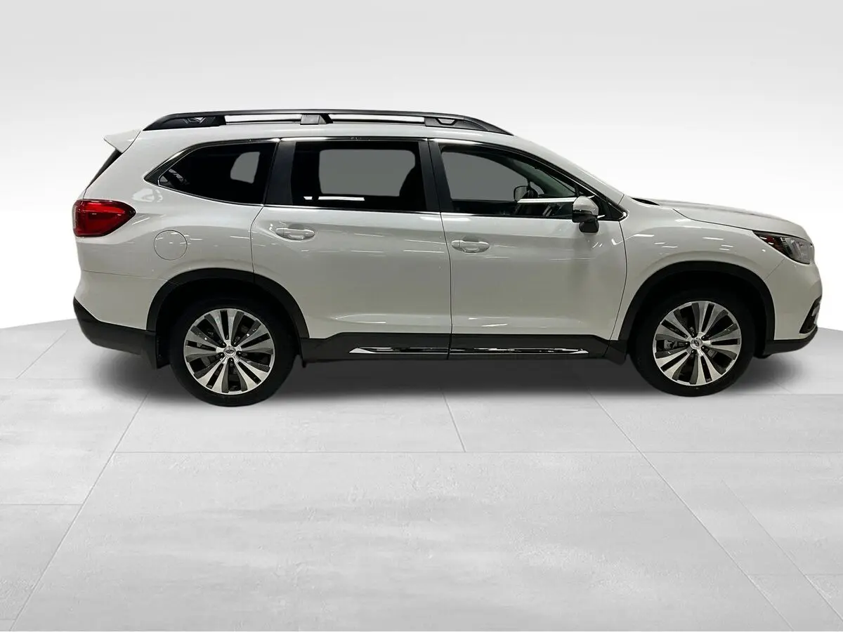 2019 Subaru Ascent Limited photo 3
