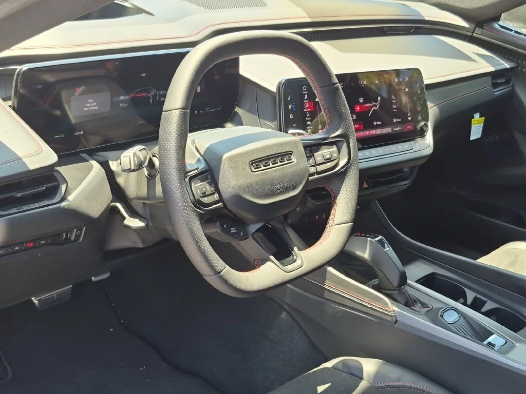 2026 Dodge Charger Daytona Scat Pack - Photo 12