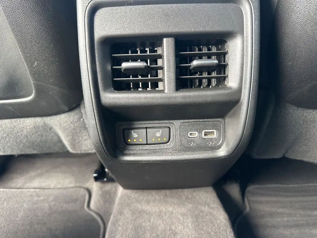 2023 Cadillac XT4 Premium Luxury photo 11