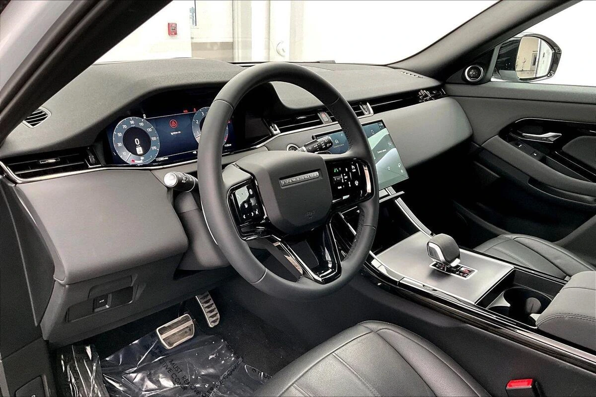 2026 Land Rover Range Rover Evoque Dynamic SE - Photo 8