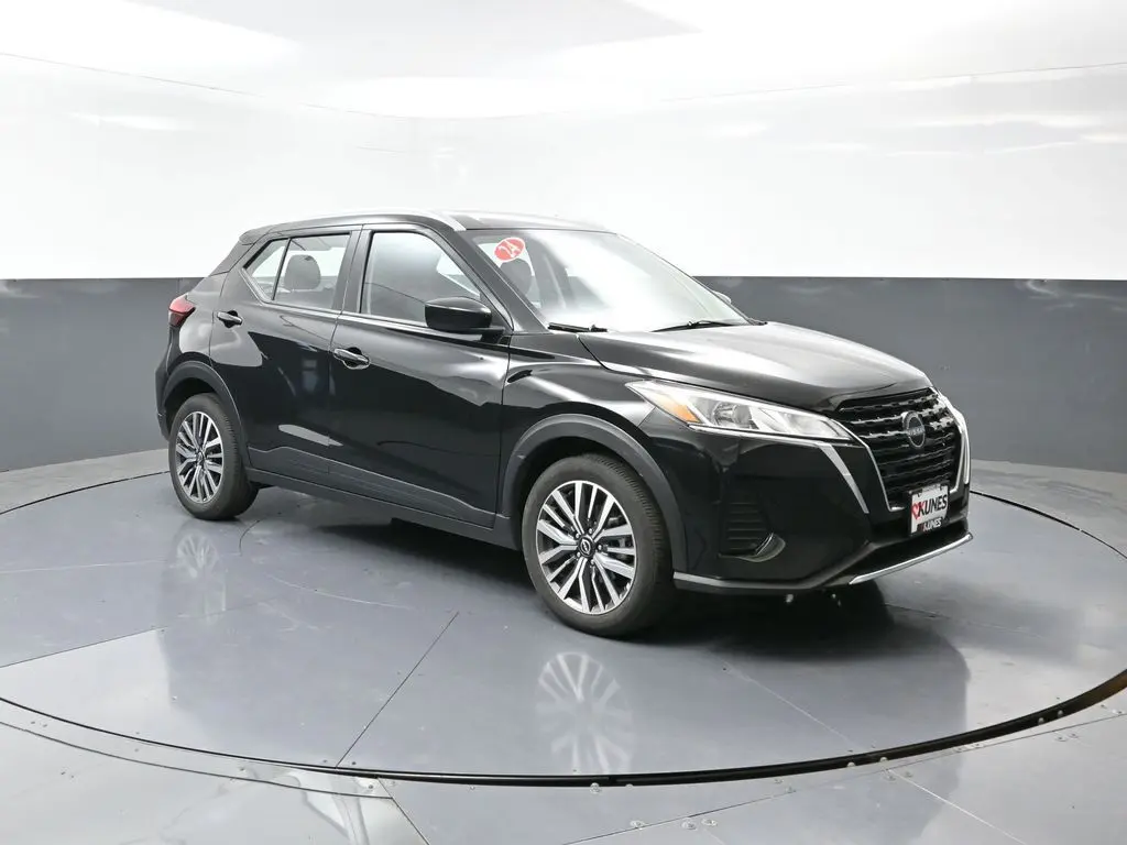 2024 Nissan Kicks SV photo 3