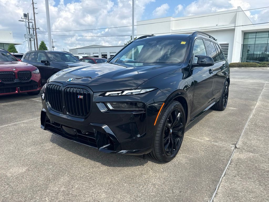 2027 BMW X7 M60i