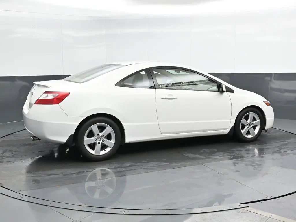 Used 2008 Honda Civic EX-L with VIN 2HGFG129X8H518908 for sale in Sycamore, IL