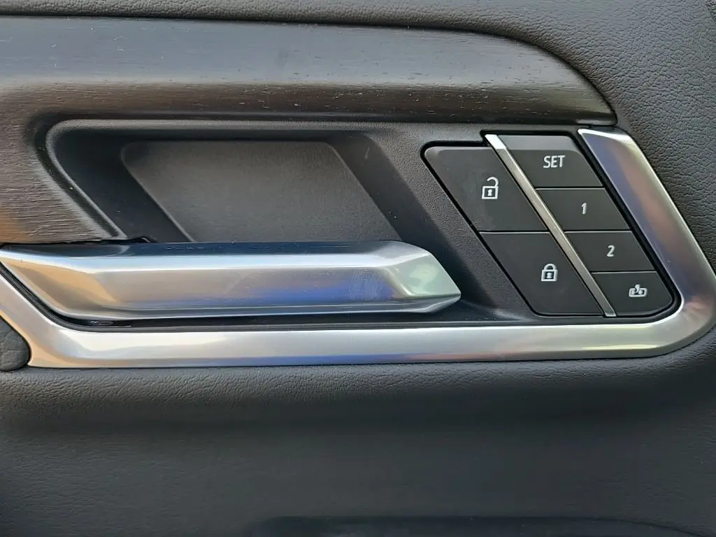2025 Gmc Sierra HD Denali photo 28