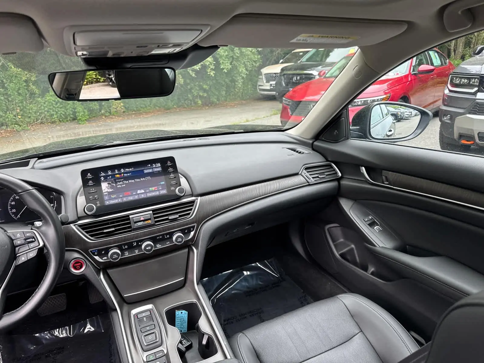 2022 Honda Accord Hybrid Touring photo 33