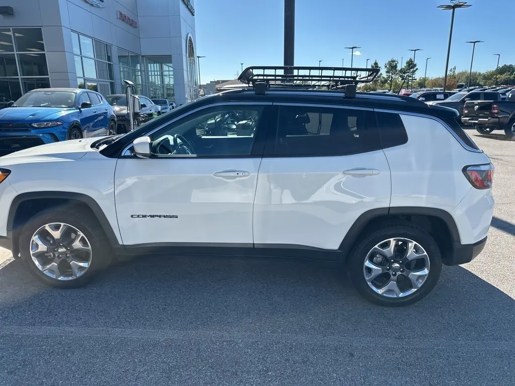 2018 Jeep Compass Limited photo 2