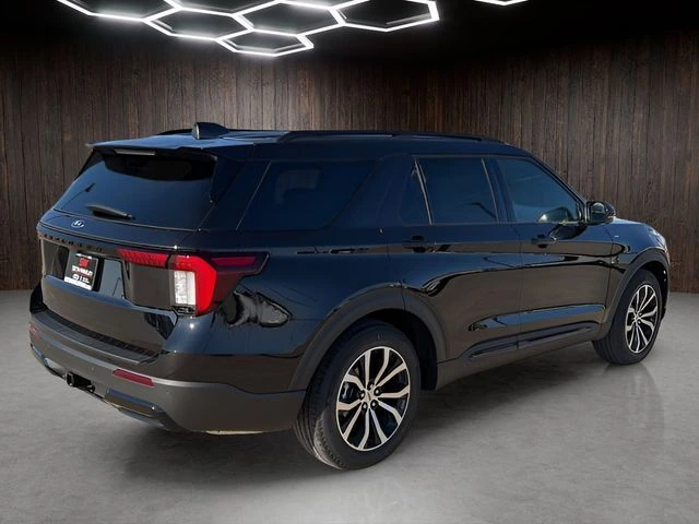 2025 Ford Explorer ST-Line - Photo 7