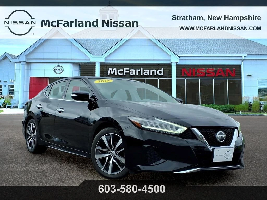 2019 Nissan Maxima SL's photo