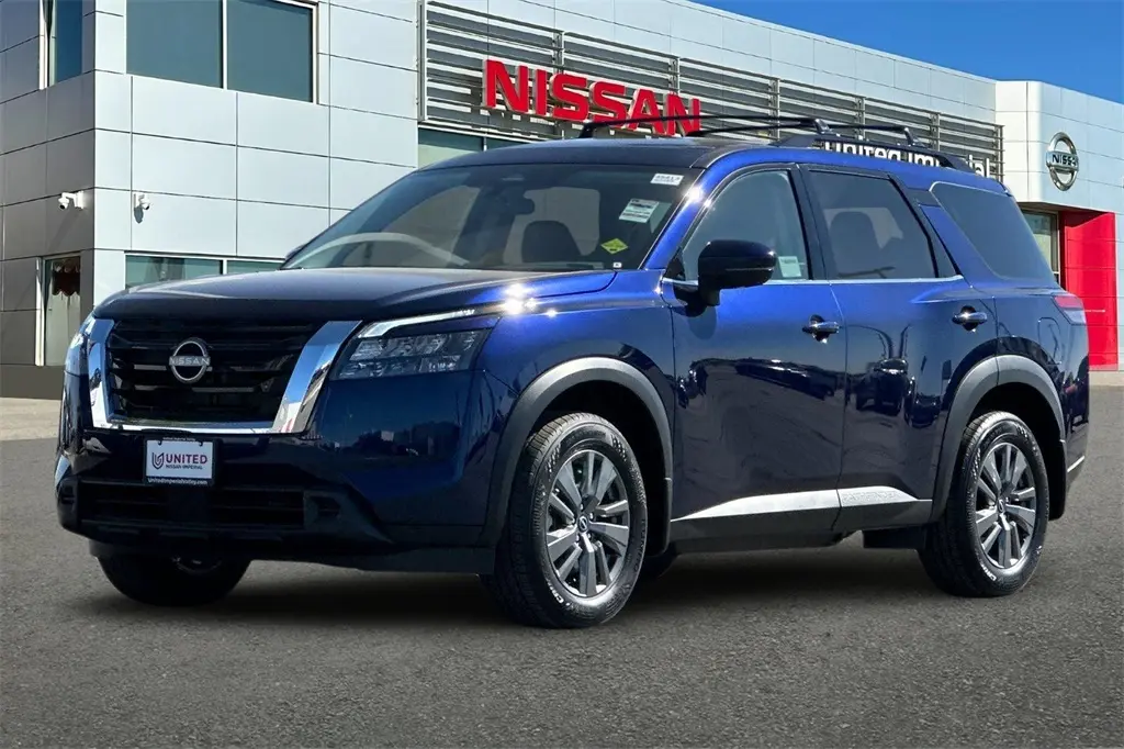 2025 Nissan Pathfinder SV photo 6