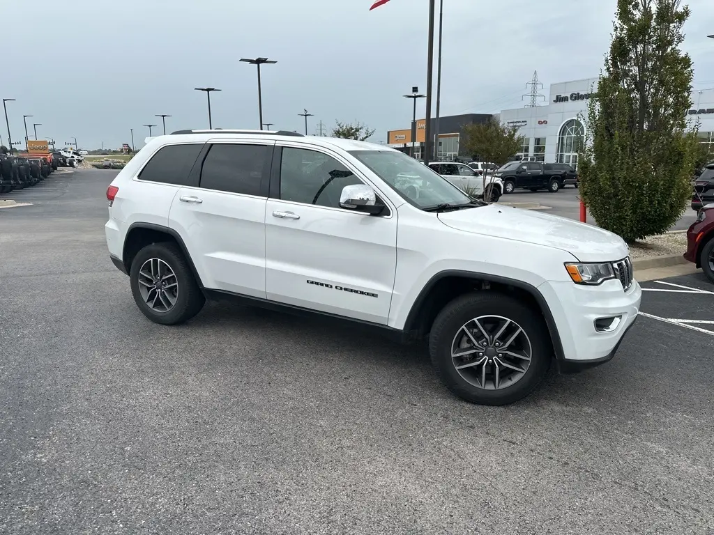 2019 Jeep Grand Cherokee Limited photo 2