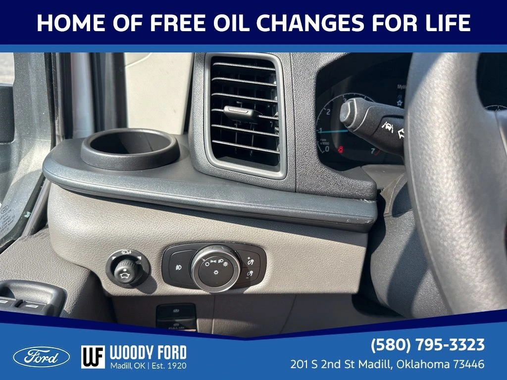 2025 Ford Transit Passenger Van XLT - Photo 46