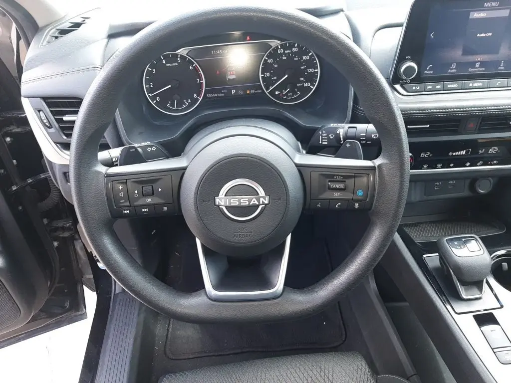 2024 Nissan Rogue SV photo 13