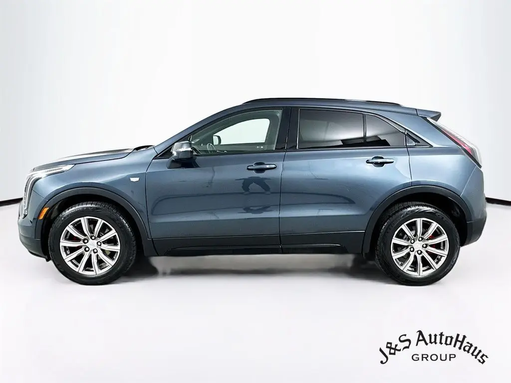 2021 Cadillac XT4 Sport photo 4