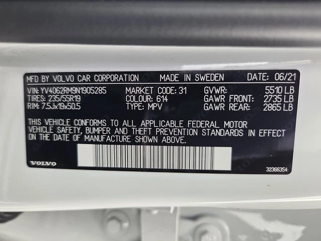 2022 Volvo - image 33