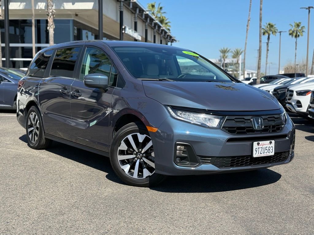Pre-Owned 2025 Honda® Odyssey Van