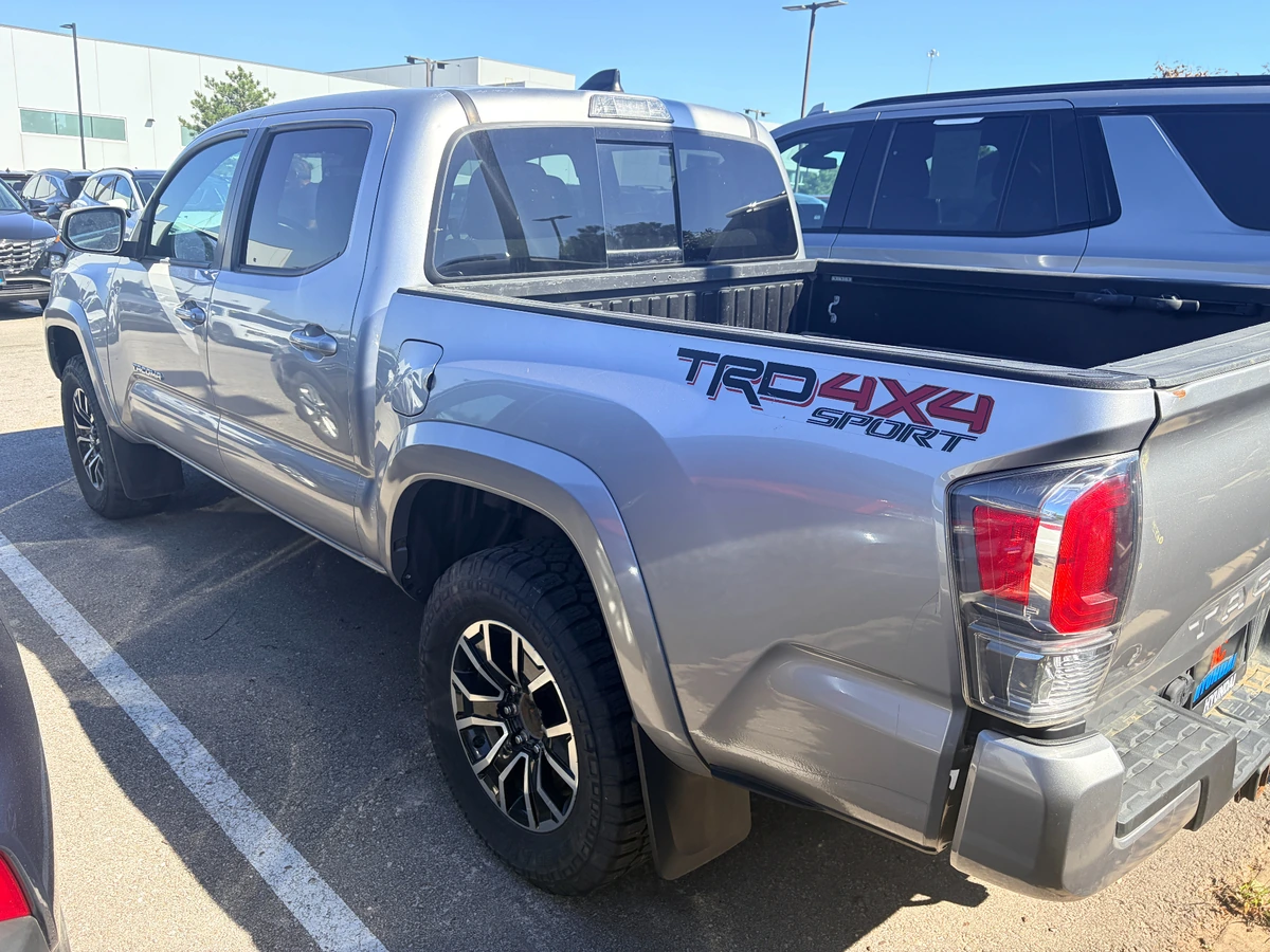 Used 2021 Toyota Tacoma TRD Sport with VIN 5TFCZ5AN7MX282340 for sale in Kansas City