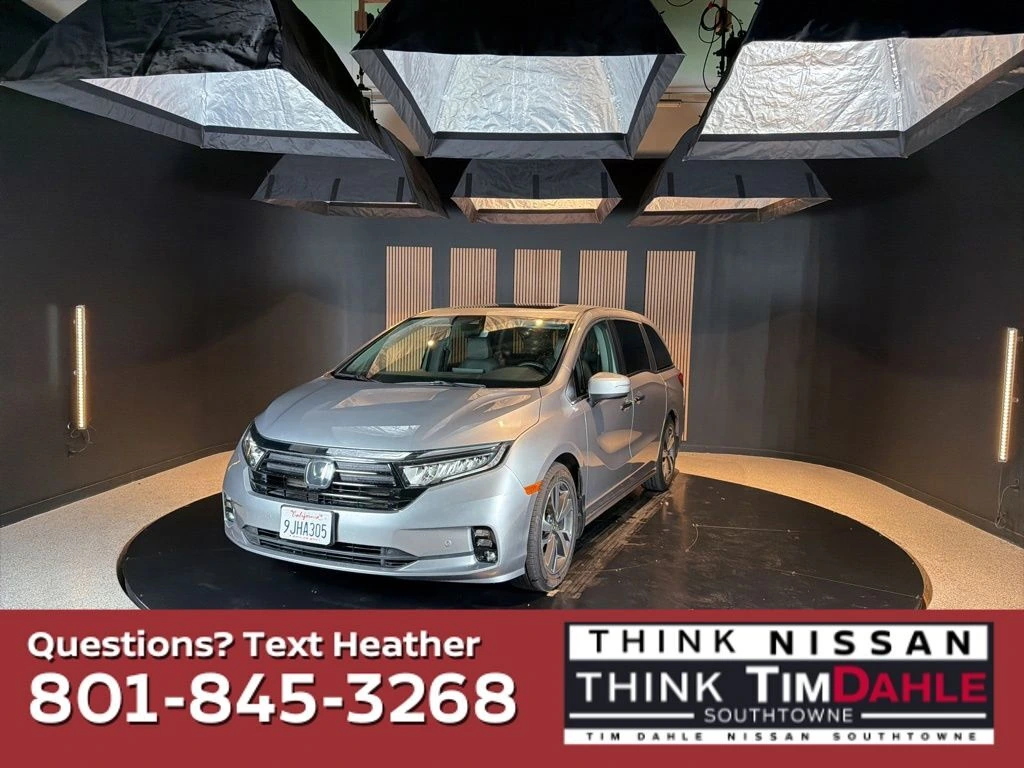 2024 Honda Odyssey Touring's photo