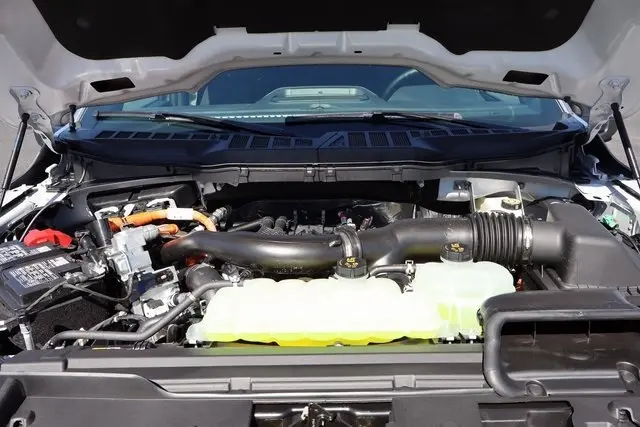 2025 Ford F-150 XLT photo 34