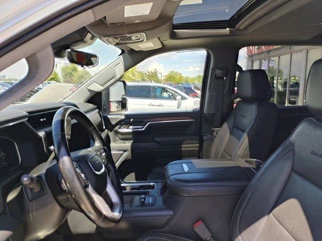 2024 GMC Sierra 3500HD Denali - Photo 16