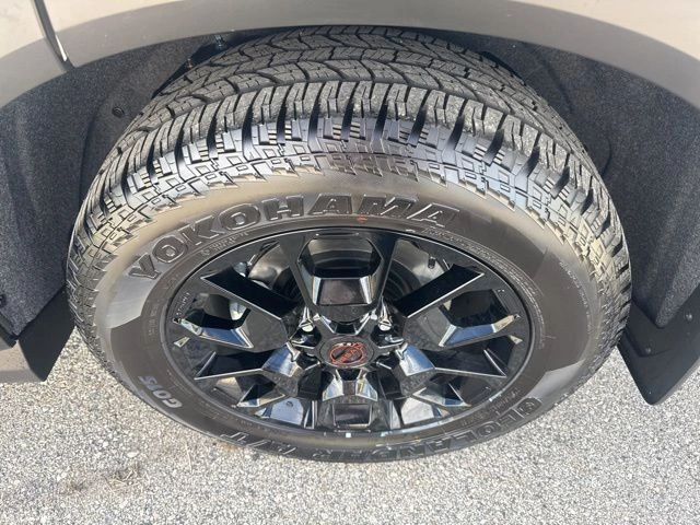 2026 Nissan Armada PRO-4X - Photo 10