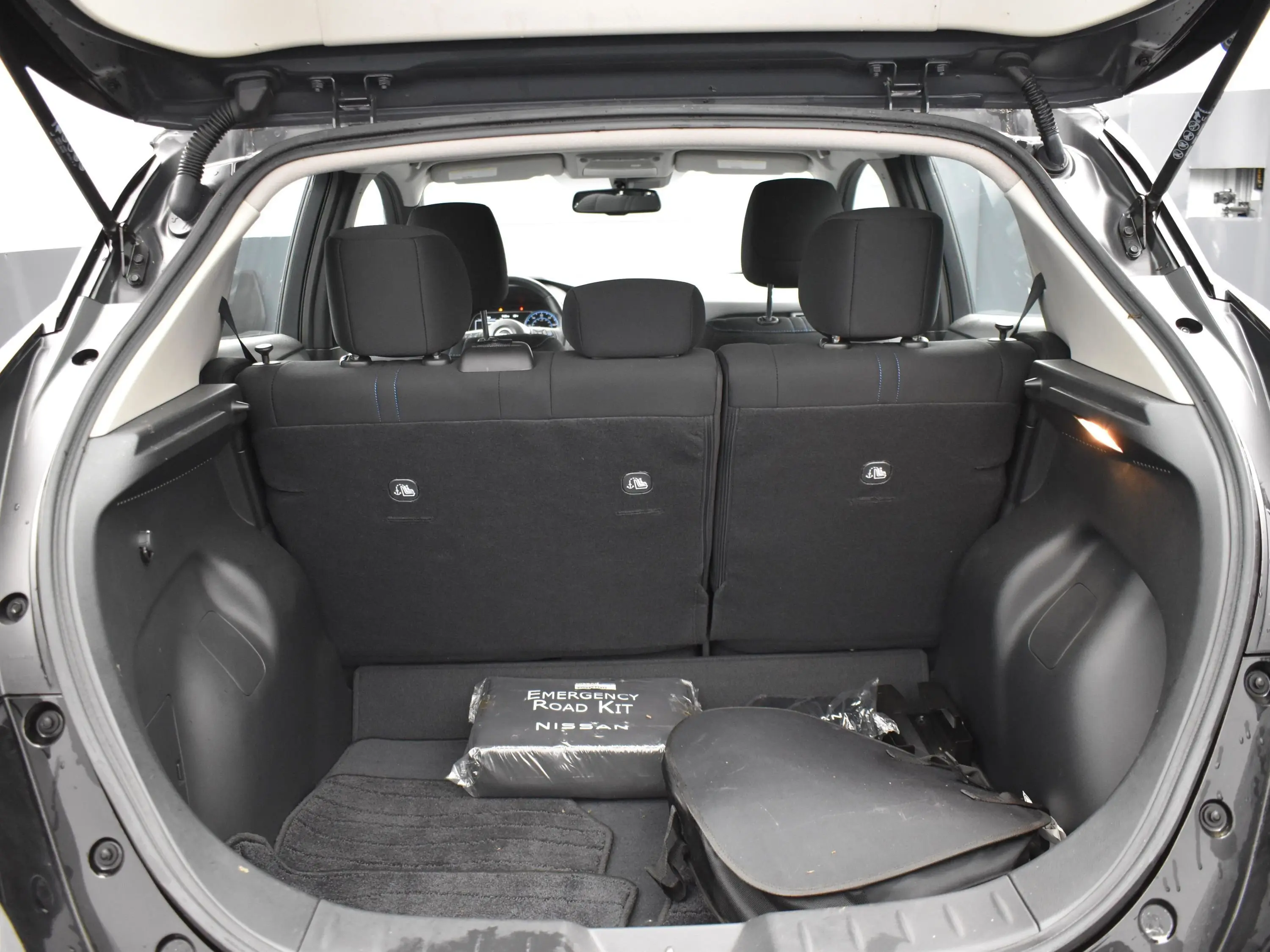 2023 Nissan Leaf SV Plus photo 18