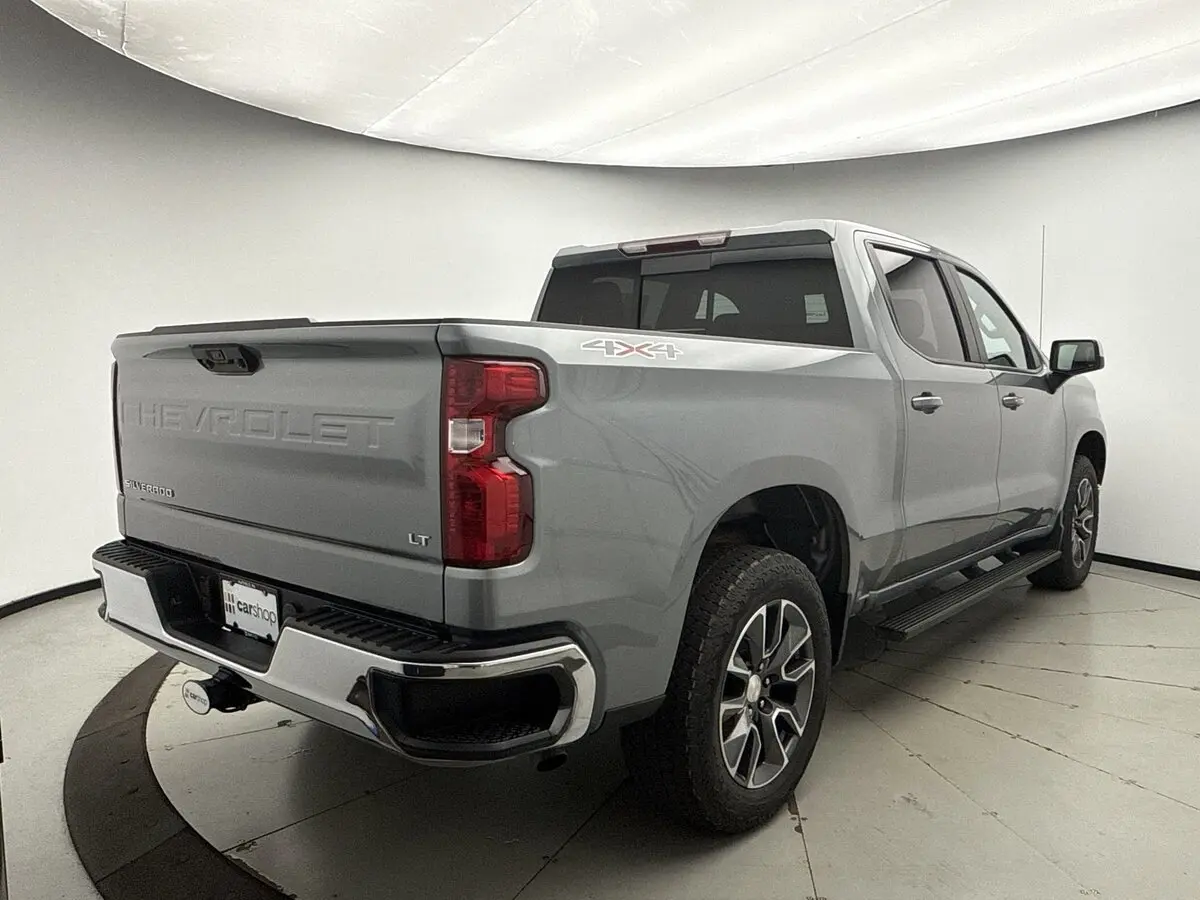 2023 Chevrolet Silverado 1500 LT photo 4