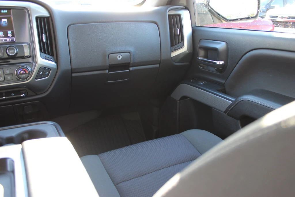 2018 Chevrolet Silverado 1500 LT - Photo 34