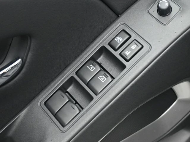 2026 Nissan Frontier SV - Photo 13
