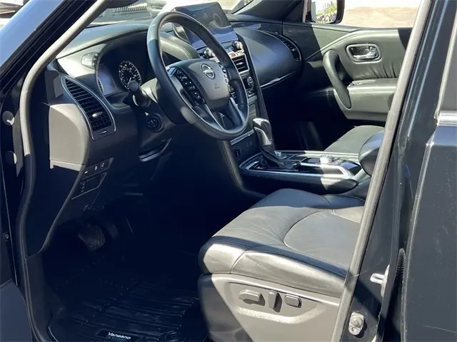 2023 Nissan Armada SL photo 10