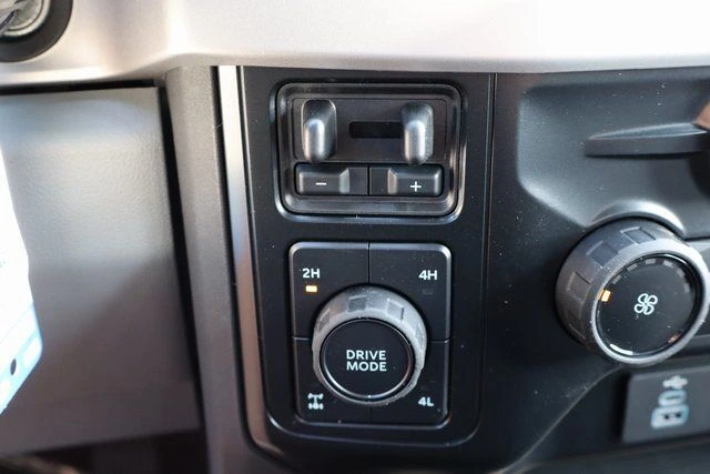 2026 Ford F-350 Super Duty XL - Photo 30