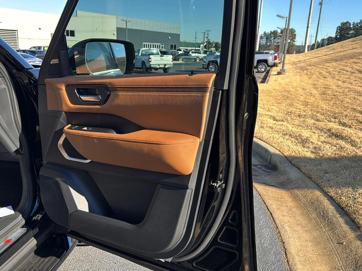 2026 Nissan Armada Platinum Reserve - Photo 13