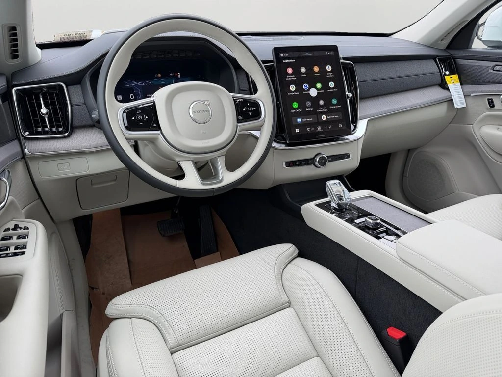 2026 Volvo - image 11