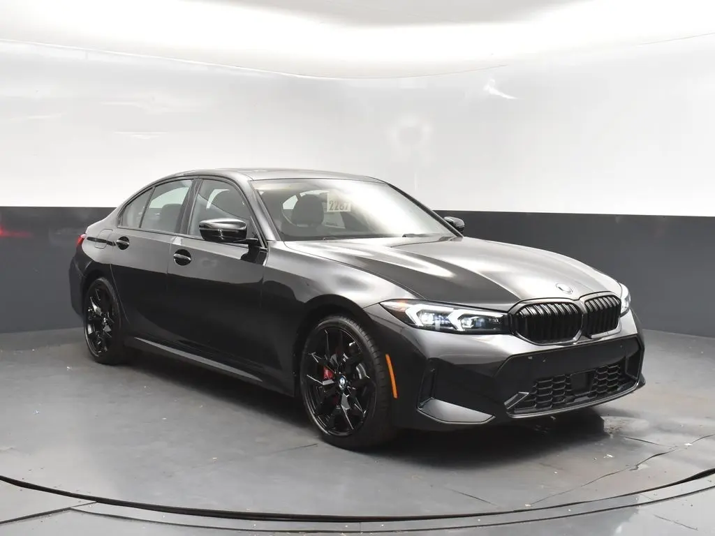 2026 BMW 3 Series 330i's photo