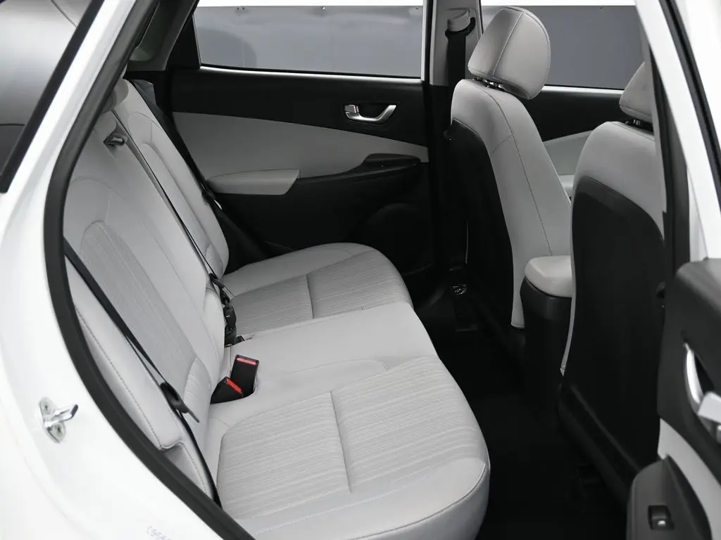 2022 Hyundai Kona SEL N Line photo 31