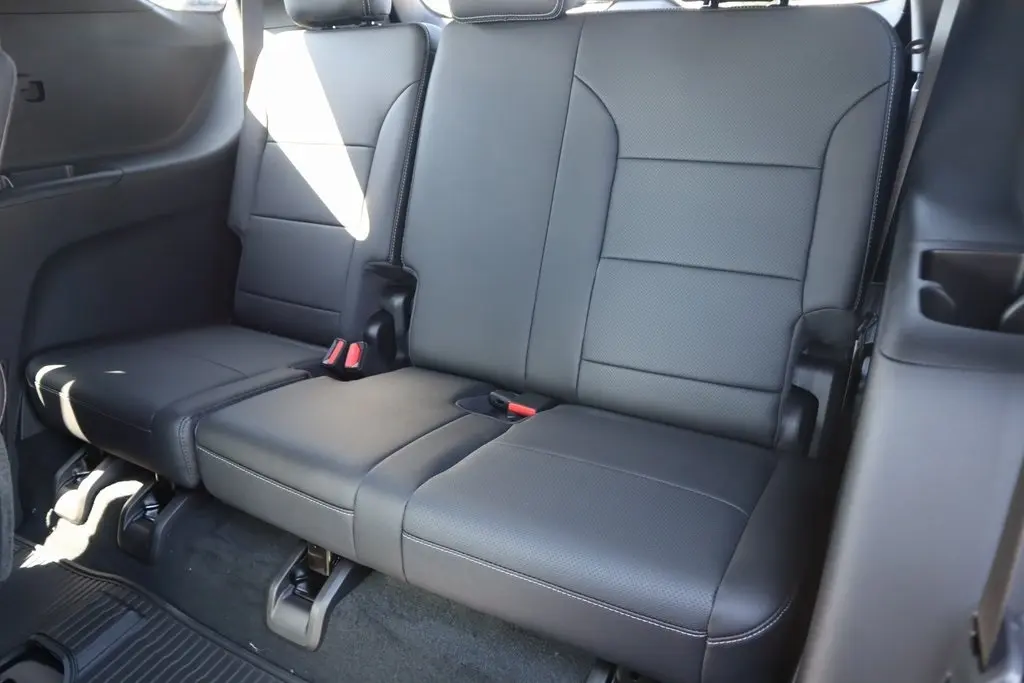 2026 Chevrolet Traverse 1LT photo 11