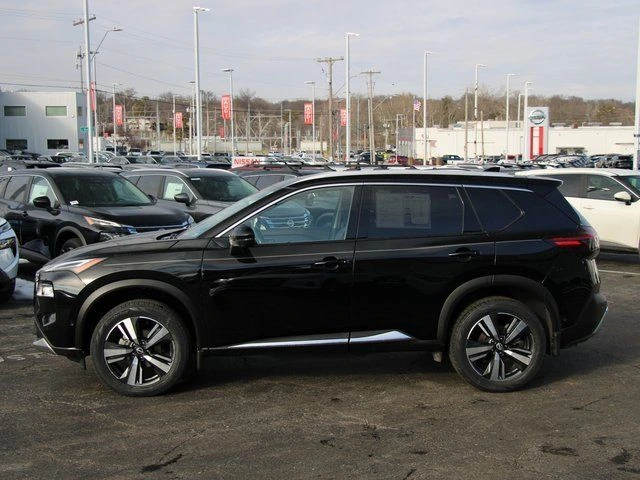 Used 2023 Nissan Rogue Platinum with VIN JN8BT3DD4PW302918 for sale in Kansas City