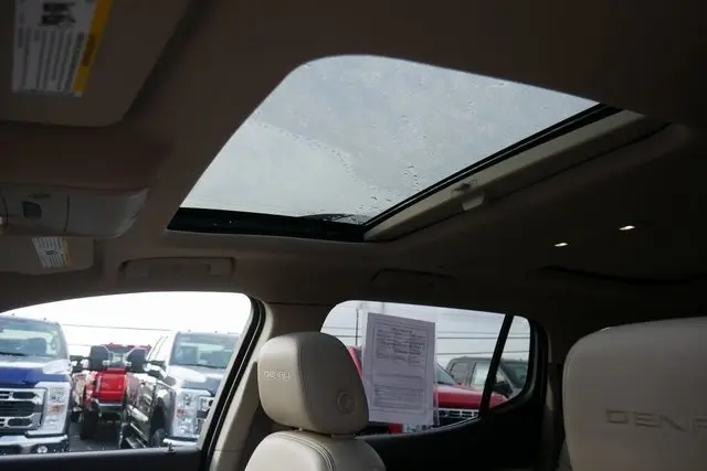 2019 Gmc Acadia Denali photo 3