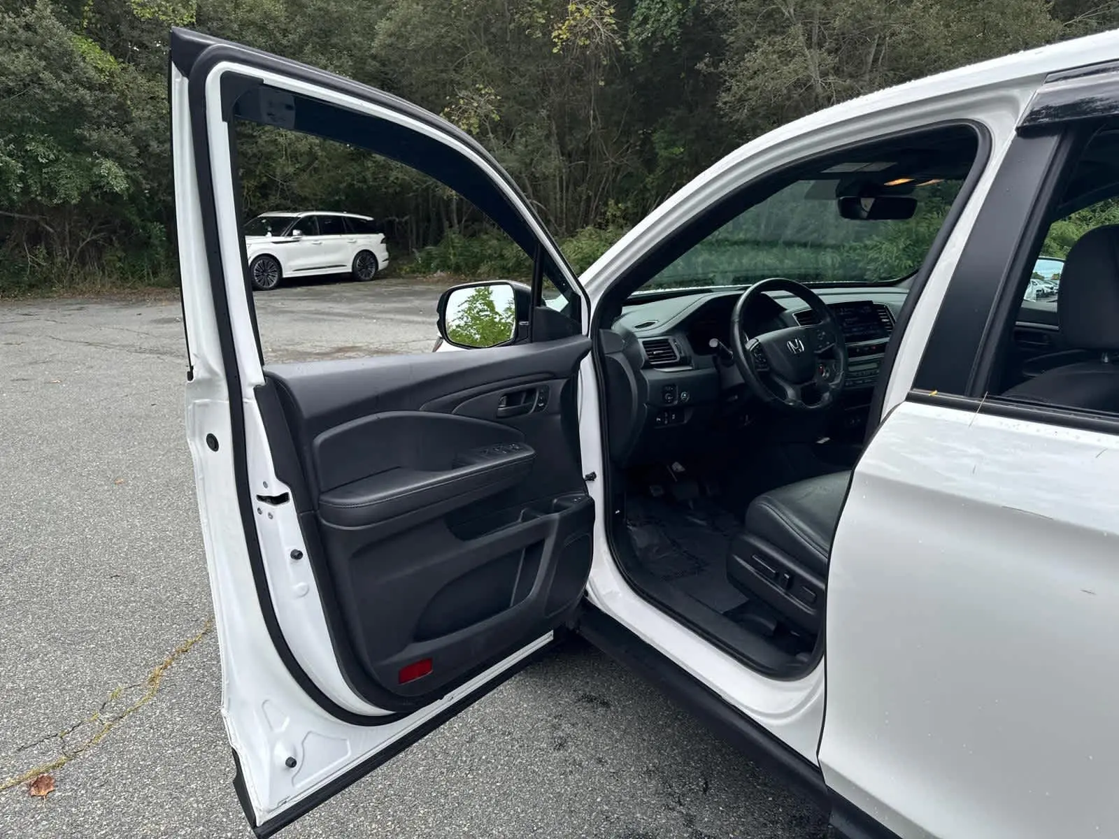2024 Honda Passport EX-L photo 11