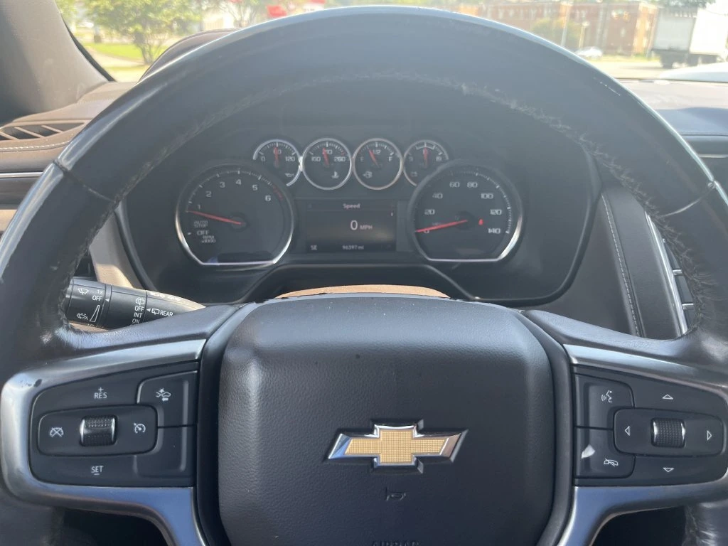 2021 Chevrolet Suburban LT - Photo 27