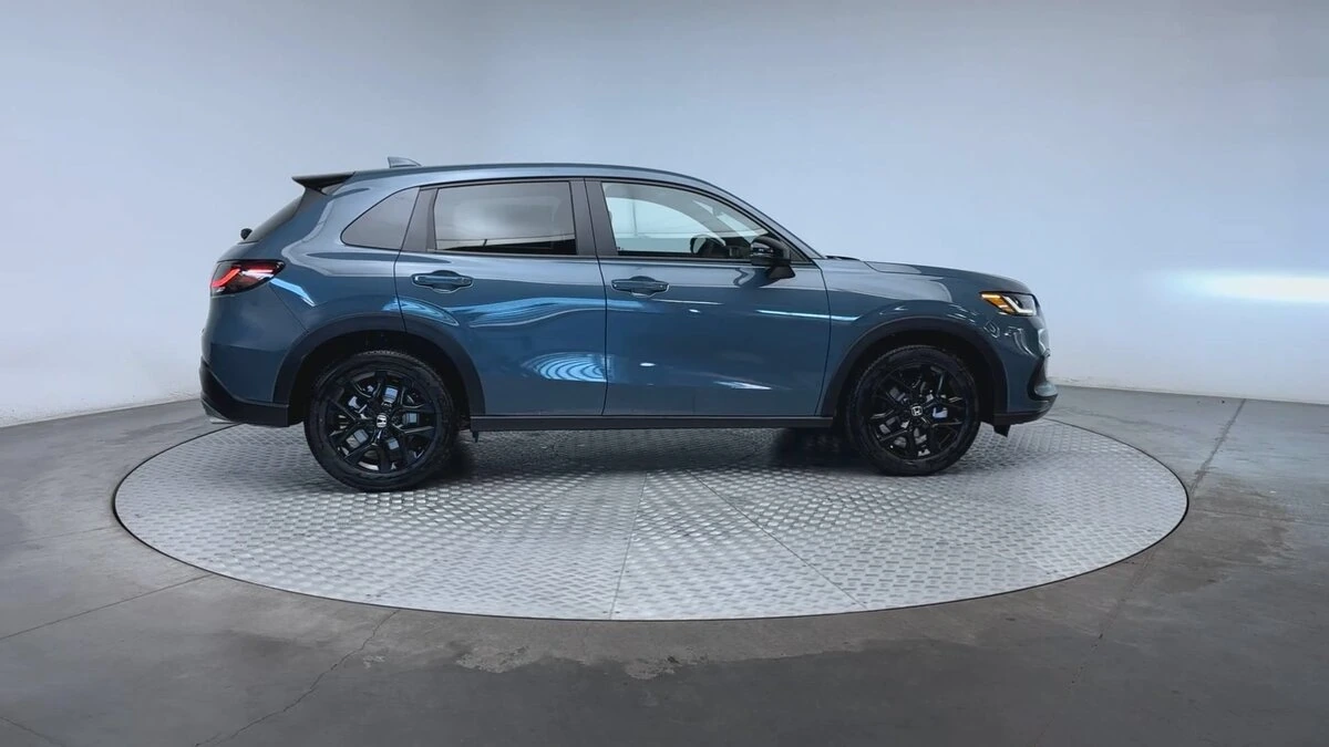 2025 Honda HR-V Sport - Photo 9