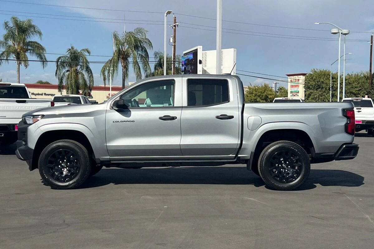 2026 Chevrolet Colorado Work Truck - Photo 8