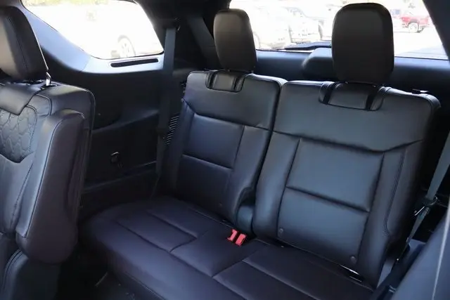 2025 Ford Explorer Platinum photo 12