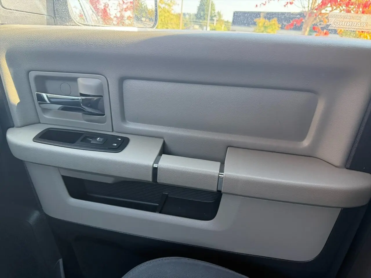 2012 Ram 1500 SLT photo 20